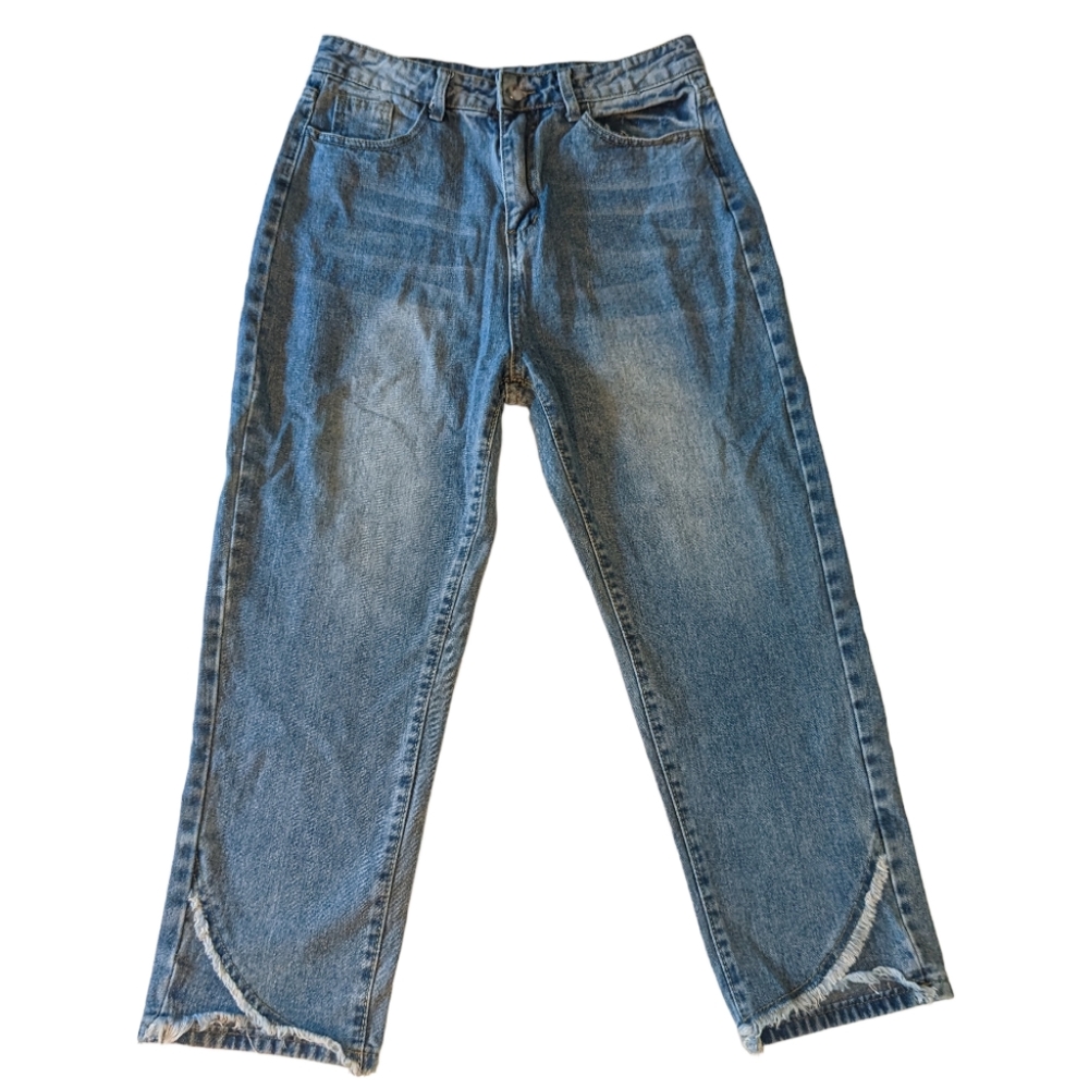 🌞 3/$15 Shein Frayed Cropped Jeans